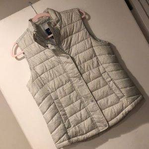 Gap puffer vest